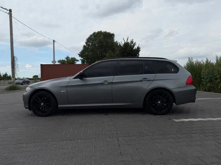 Продам авто BMW 2011