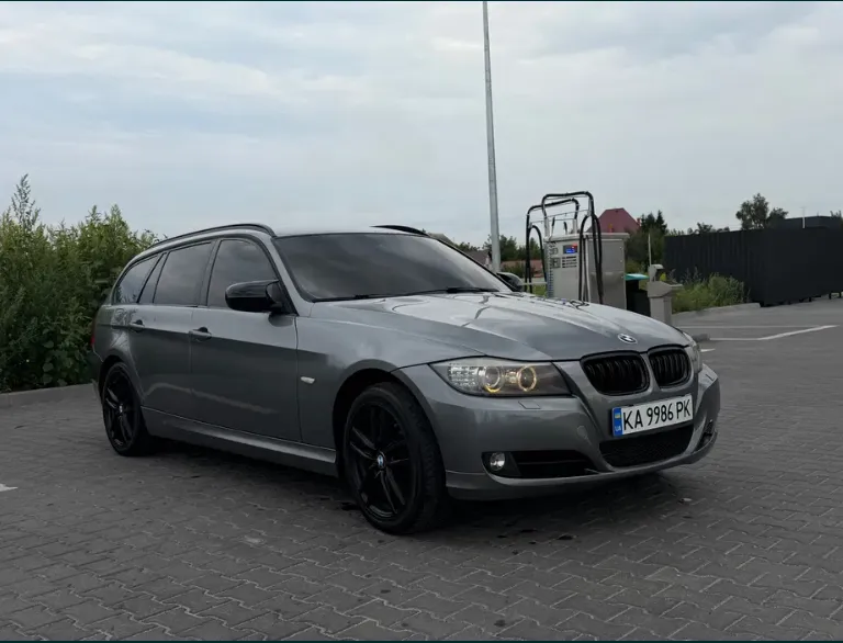 Продам авто BMW 2011