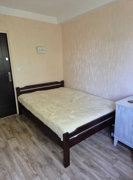 Квартира комунальна з балконом Київ Солом'янський район неподалік Вокзальна Олімпійська Протасів яр Палац спорту