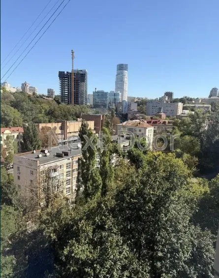 Продам кв . Печерськ, Лесі Українки 3!