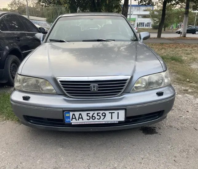 Продам Honda Legend